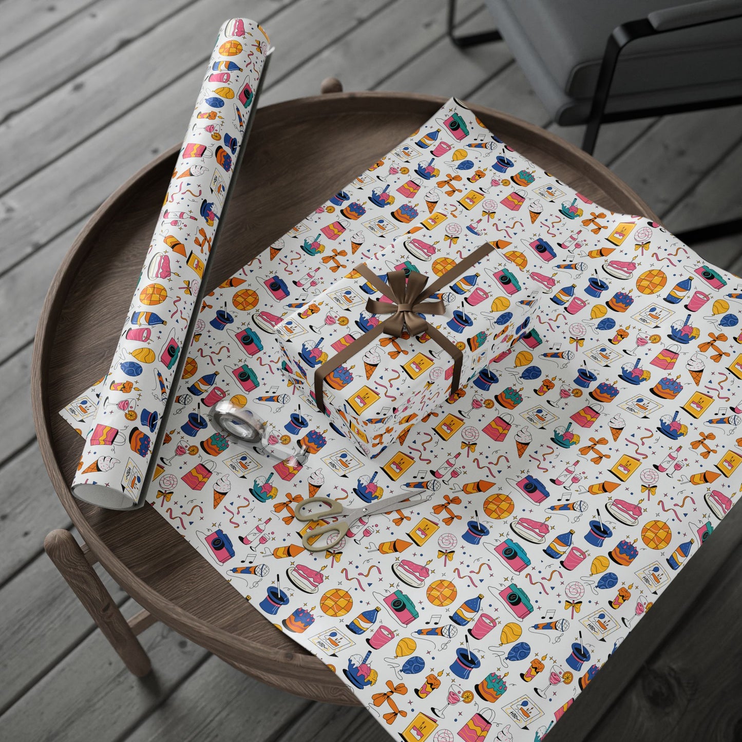 Birthday l Gift Wrap l White