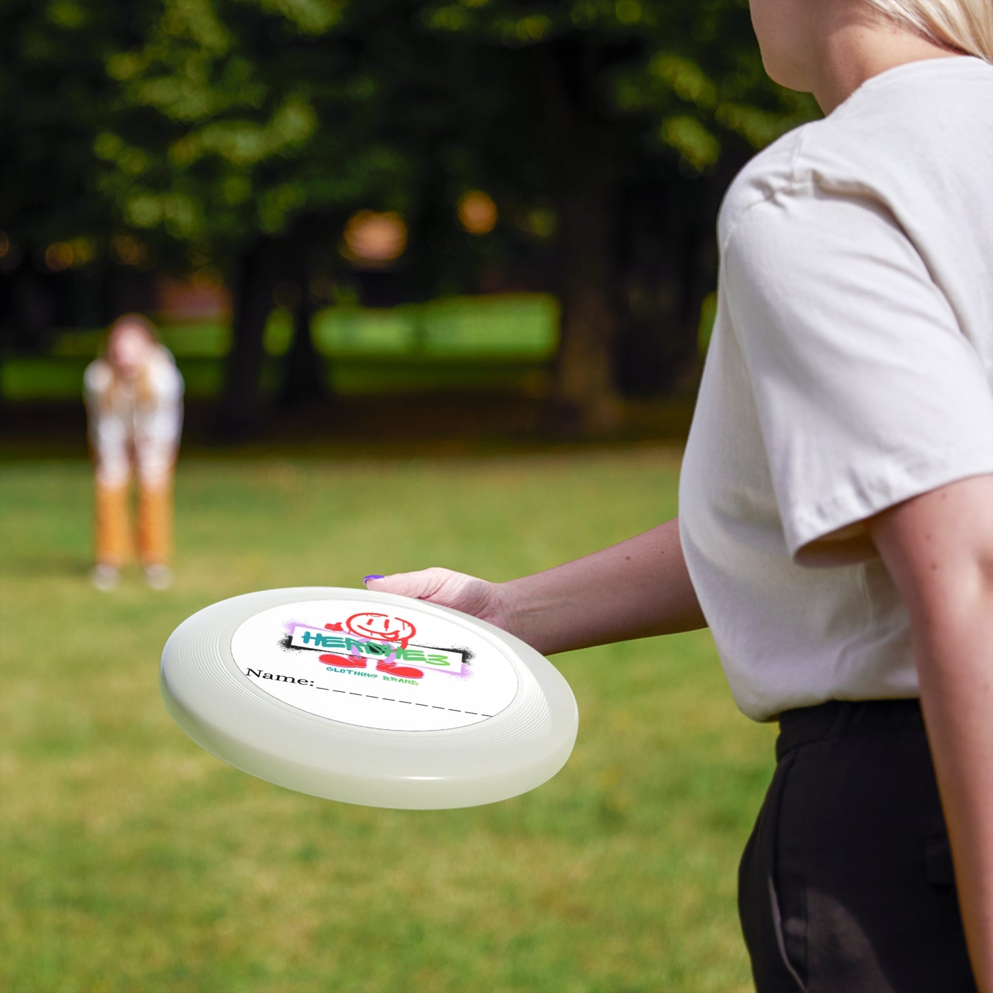 Hershe3 l Wham-O Frisbee